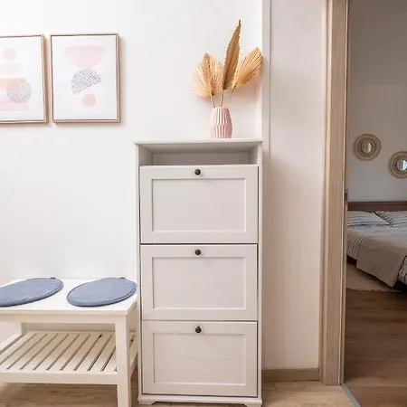 Terrazzo Apartment *